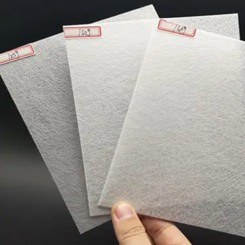 Polyester-glass fiber geocomposite