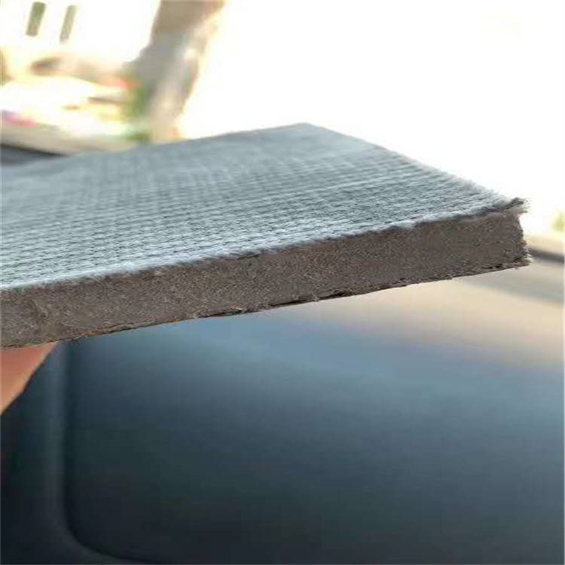 Landscape lake cementitious blanket