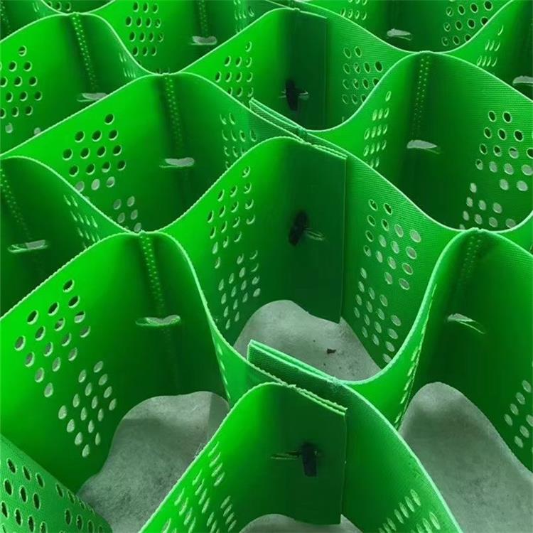 High tensile cellular confinement systems