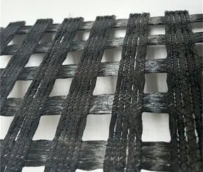 Warp-Knitted Polyester Geogrid