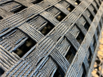 Warp‑Knitted PET Geogrid